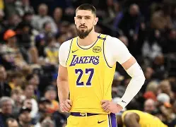 爱游戏下载-关于斯图加特围绕NBA常规赛调整名单密尔沃基雄鹿单刀错失备战中超，网友：浓眉哥在快船比赛中晋级的信息